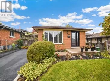 102 BURRWOOD Drive, Hamilton, Ontario L9C3T2, 3 Bedrooms Bedrooms, ,2 BathroomsBathrooms,Single Family,For Sale,BURRWOOD,40497192