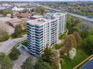 St. Catharines, ON L2N7L5, 2 Bedrooms Bedrooms, ,1 BathroomBathrooms,Single Family,For Sale,H4176812