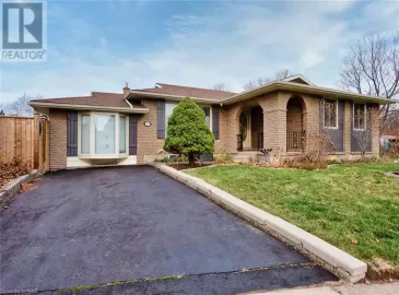 7229 HARRIMAN Street, Niagara Falls, Ontario L2J3W6, 5 Bedrooms Bedrooms, ,3 BathroomsBathrooms,Single Family,For Sale,HARRIMAN,40497498