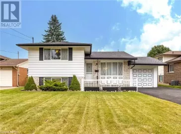 12 NOELLE Drive, St. Catharines, ON L2M1M2, 3 Bedrooms Bedrooms, ,2 BathroomsBathrooms,Single Family,For Sale,NOELLE,40498699