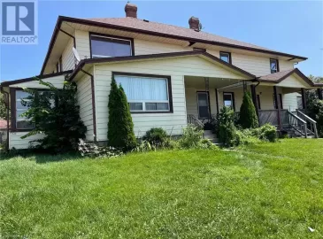 440 KING Street, Welland, ON L3B3K6, 6 Bedrooms Bedrooms, ,2 BathroomsBathrooms,Multi-family,For Sale,KING,40498859