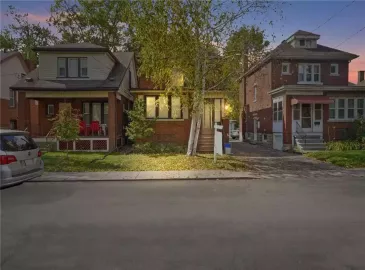 Hamilton, Ontario L8S1V1, 7 Bedrooms Bedrooms, ,2 BathroomsBathrooms,Single Family,For Sale,H4175796