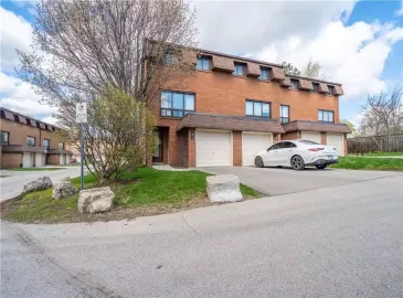 Hamilton, ON L9B1R2, 3 Bedrooms Bedrooms, ,1 BathroomBathrooms,Single Family,For Sale,H4176978