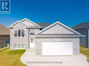 113 Macnab Street, Lambton Shores, ON N0N1J0, 5 Bedrooms Bedrooms, ,3 BathroomsBathrooms,Single Family,For Sale,Macnab,X7212616