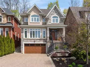 Dundas, Ontario L9H2E3, 5 Bedrooms Bedrooms, ,5 BathroomsBathrooms,Single Family,For Sale,H4177042