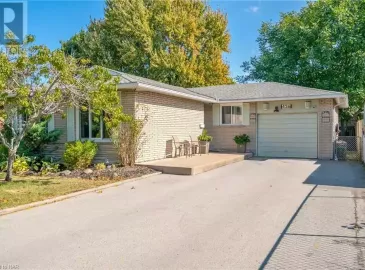 426 VINE Street, St. Catharines, ON L2M3S7, 4 Bedrooms Bedrooms, ,2 BathroomsBathrooms,Single Family,For Sale,VINE,40495536