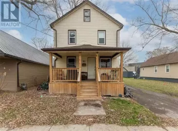 101 MITCHELL Street, Port Colborne, ON L3K1X6, 5 Bedrooms Bedrooms, ,2 BathroomsBathrooms,Single Family,For Sale,MITCHELL,40500796