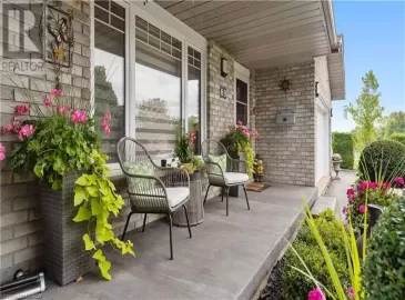69 DANTE Crescent, Brantford, ON N3P1B9, 4 Bedrooms Bedrooms, ,2 BathroomsBathrooms,Single Family,For Sale,DANTE,40508776