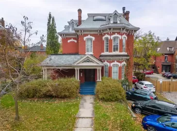 Hamilton, Ontario L8P3E3, 5 Bedrooms Bedrooms, ,7 BathroomsBathrooms,Single Family,For Sale,H4179722