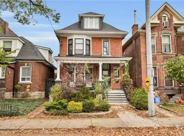 Hamilton, ON L8L5C2, 2 Bedrooms Bedrooms, ,3 BathroomsBathrooms,Single Family,For Lease,H4179773 Hamilton, ON L8L5C2, 2 Bedrooms Bedrooms, ,3 BathroomsBathrooms,Single Family,For Lease,H4179773