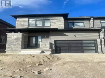 11 Federica Crescent, Wasaga Beach, Ontario L9Z0N5, 3 Bedrooms Bedrooms, ,3 BathroomsBathrooms,Single Family,For Lease,Federica,S7292262 11 Federica Crescent, Wasaga Beach, Ontario L9Z0N5, 3 Bedrooms Bedrooms, ,3 BathroomsBathrooms,Single Family,For Lease,Federica,S7292262