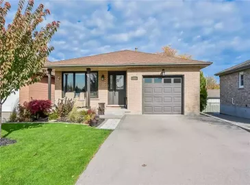 Hamilton, ON L8V2A2, 3 Bedrooms Bedrooms, ,2 BathroomsBathrooms,Single Family,For Sale,H4179825