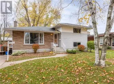 6432 BALMORAL Avenue, Niagara Falls, Ontario L2E3A9, 3 Bedrooms Bedrooms, ,2 BathroomsBathrooms,Single Family,For Sale,BALMORAL,40510307