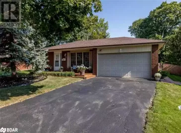31 GRAND Place, Barrie, ON L4N4Y3, 4 Bedrooms Bedrooms, ,2 BathroomsBathrooms,Single Family,For Sale,GRAND,40512718