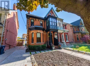 33 Beaconsfield, Toronto, ON M6J3J1, 2 Bedrooms Bedrooms, ,1 BathroomBathrooms,Single Family,For Lease,Beaconsfield,C7296512