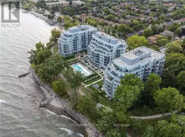 3500 Lakeshore Road, Oakville, ON L6L0B4, 2 Bedrooms Bedrooms, ,3 BathroomsBathrooms,Single Family,For Sale,Lakeshore,W7296800