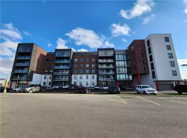 Waterdown, ON L8B2A4, 2 Bedrooms Bedrooms, ,2 BathroomsBathrooms,Single Family,For Lease,H4179947 Waterdown, ON L8B2A4, 2 Bedrooms Bedrooms, ,2 BathroomsBathrooms,Single Family,For Lease,H4179947