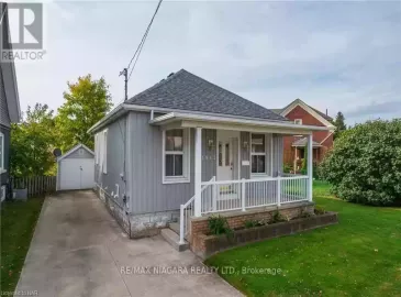 4942 Kitchener Street, Niagara Falls, ON L2G1A8, 2 Bedrooms Bedrooms, ,2 BathroomsBathrooms,Single Family,For Sale,Kitchener,X7298704 4942 Kitchener Street, Niagara Falls, ON L2G1A8, 2 Bedrooms Bedrooms, ,2 BathroomsBathrooms,Single Family,For Sale,Kitchener,X7298704