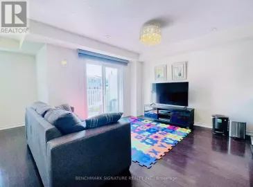 9 Nearco Crescent, Oshawa, ON L1L0J4, 2 Bedrooms Bedrooms, ,2 BathroomsBathrooms,Single Family,For Sale,Nearco,E7298852