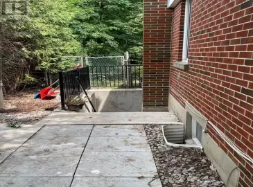 2277 Fifth Line, Mississauga, ON L5M4L7, 1 Bedroom Bedrooms, ,1 BathroomBathrooms,Single Family,For Lease,Fifth,W7298928