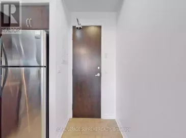 388 Prince Of Wales Drive, Mississauga, Ontario L5B0A1, 1 Bedroom Bedrooms, ,1 BathroomBathrooms,Single Family,For Lease,Prince Of Wales,W7298964