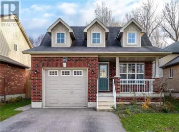 10 LYNDEN Street, Collingwood, Ontario L9Y0C1, 3 Bedrooms Bedrooms, ,2 BathroomsBathrooms,Single Family,For Sale,LYNDEN,40509712
