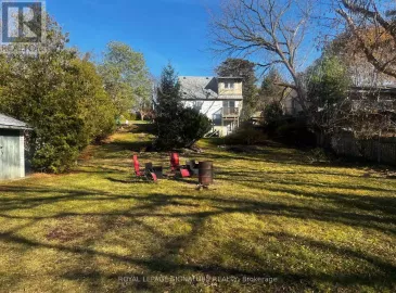 2560 Mindemoya Road, Mississauga, Ontario L5C2R2, 3 Bedrooms Bedrooms, ,3 BathroomsBathrooms,Single Family,For Sale,Mindemoya,W7299886
