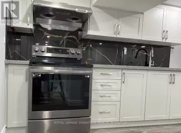 128 Rangoon Road, Toronto, ON M9C4P2, 2 Bedrooms Bedrooms, ,1 BathroomBathrooms,Single Family,For Lease,Rangoon,W7299924
