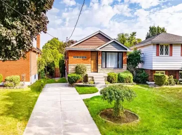 Hamilton, ON L8T2P4, 5 Bedrooms Bedrooms, ,2 BathroomsBathrooms,Single Family,For Sale,H4180073