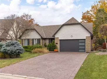 Stoney Creek, ON L8G3H5, 4 Bedrooms Bedrooms, ,3 BathroomsBathrooms,Single Family,For Sale,H4179501