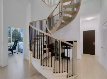 Mississauga, Ontario L4Z0C6, 3 Bedrooms Bedrooms, ,2 BathroomsBathrooms,Single Family,For Sale,H4180099