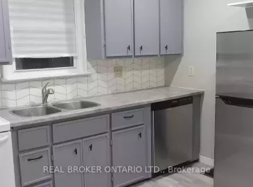 19 Alfred Street, Barrie, Ontario L4N3L9, 2 Bedrooms Bedrooms, ,1 BathroomBathrooms,Single Family,For Lease,Alfred,S7294860 19 Alfred Street, Barrie, Ontario L4N3L9, 2 Bedrooms Bedrooms, ,1 BathroomBathrooms,Single Family,For Lease,Alfred,S7294860