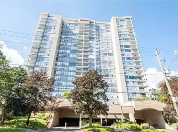Hamilton, ON L8R3J3, 2 Bedrooms Bedrooms, ,1 BathroomBathrooms,Single Family,For Sale,H4179976
