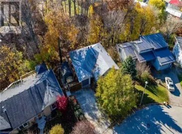 8 OAK RIDGE Court, Port Dover, ON N0A1N7, 5 Bedrooms Bedrooms, ,4 BathroomsBathrooms,Single Family,For Sale,OAK RIDGE,40512587