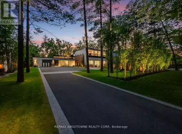 210 Chartwell Road, Oakville, Ontario L6J3Z8, 4 Bedrooms Bedrooms, ,6 BathroomsBathrooms,Single Family,For Sale,Chartwell,W7300198 210 Chartwell Road, Oakville, Ontario L6J3Z8, 4 Bedrooms Bedrooms, ,6 BathroomsBathrooms,Single Family,For Sale,Chartwell,W7300198