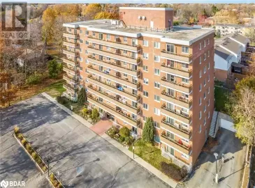 414 BLAKE Street, Barrie, Ontario L4M5J7, 2 Bedrooms Bedrooms, ,1 BathroomBathrooms,Single Family,For Sale,BLAKE,40509269