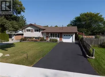 10 CARROL Street, Welland, Ontario L3C2G6, 3 Bedrooms Bedrooms, ,2 BathroomsBathrooms,Single Family,For Sale,CARROL,40509852