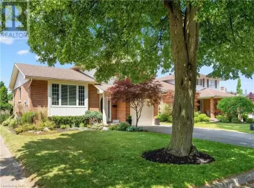 9 GREENLEAF Court, St. Catharines, ON L2M7E2, 4 Bedrooms Bedrooms, ,2 BathroomsBathrooms,Single Family,For Sale,GREENLEAF,40507536