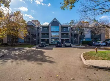Burlington, Ontario L7M4C3, 1 Bedroom Bedrooms, ,1 BathroomBathrooms,Single Family,For Sale,H4179338