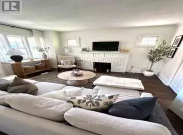42 Astley, Toronto, Ontario M4W3B4, 2 Bedrooms Bedrooms, ,1 BathroomBathrooms,Single Family,For Lease,Astley,C7278206 42 Astley, Toronto, Ontario M4W3B4, 2 Bedrooms Bedrooms, ,1 BathroomBathrooms,Single Family,For Lease,Astley,C7278206