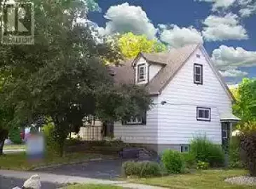36 Lyman Street, London, Ontario N5Y1M4, 5 Bedrooms Bedrooms, ,3 BathroomsBathrooms,Single Family,For Sale,Lyman,X7302644 36 Lyman Street, London, Ontario N5Y1M4, 5 Bedrooms Bedrooms, ,3 BathroomsBathrooms,Single Family,For Sale,Lyman,X7302644
