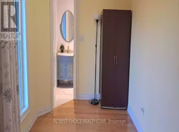 105 Craighurst, Toronto, ON M4R1K1, 1 Bedroom Bedrooms, ,1 BathroomBathrooms,Single Family,For Lease,Craighurst,C7304050 105 Craighurst, Toronto, ON M4R1K1, 1 Bedroom Bedrooms, ,1 BathroomBathrooms,Single Family,For Lease,Craighurst,C7304050