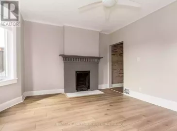 15 Indian Rd Crescent, Toronto, Ontario M6P2E9, 3 Bedrooms Bedrooms, ,1 BathroomBathrooms,Single Family,For Lease,Indian Rd,W7304444