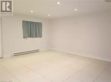 256 LAKESHORE Road, Mississauga, Ontario L5G1G9, 1 Bedroom Bedrooms, ,1 BathroomBathrooms,Single Family,For Lease,LAKESHORE,40512756 256 LAKESHORE Road, Mississauga, Ontario L5G1G9, 1 Bedroom Bedrooms, ,1 BathroomBathrooms,Single Family,For Lease,LAKESHORE,40512756