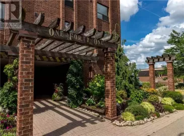 141 CHURCH Street, St. Catharines, Ontario L2R7L7, 2 Bedrooms Bedrooms, ,2 BathroomsBathrooms,Single Family,For Sale,CHURCH,40507153