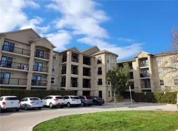 Burlington, Ontario L7L7G8, 2 Bedrooms Bedrooms, ,1 BathroomBathrooms,Single Family,For Sale,H4179463