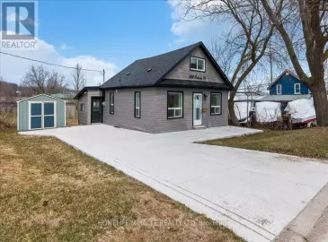 680 Ontario Street, Midland, Ontario L4R1A4, 3 Bedrooms Bedrooms, ,1 BathroomBathrooms,Single Family,For Lease,Ontario,S7281374 680 Ontario Street, Midland, Ontario L4R1A4, 3 Bedrooms Bedrooms, ,1 BathroomBathrooms,Single Family,For Lease,Ontario,S7281374
