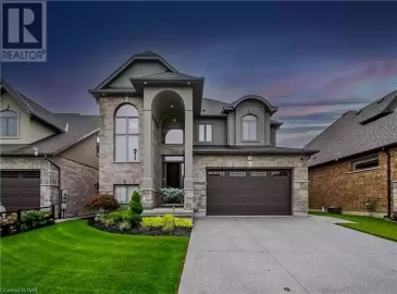 8 TUSCANY Court, St. Catharines, Ontario L2S0E2, 4 Bedrooms Bedrooms, ,4 BathroomsBathrooms,Single Family,For Sale,TUSCANY,40513009