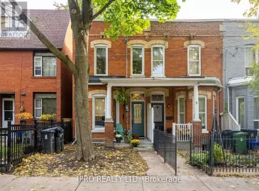7 Gwynne, Toronto, ON M6K2C2, 3 Bedrooms Bedrooms, ,2 BathroomsBathrooms,Single Family,For Lease,Gwynne,W7306416