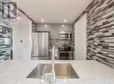 285 Enfield Place, Mississauga, ON L5B4L8, 3 Bedrooms Bedrooms, ,2 BathroomsBathrooms,Single Family,For Lease,Enfield,W7306442